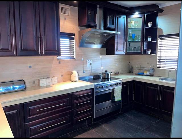 3 BEDROOM HOUSE FOR SALE IN GRANTHAM PARK